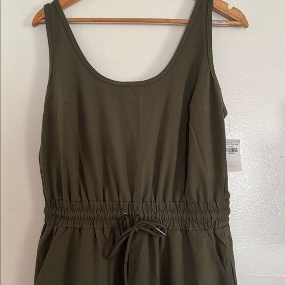 Abercrombie & Fitch Olive Jumpsuit - Picture 2 of 7